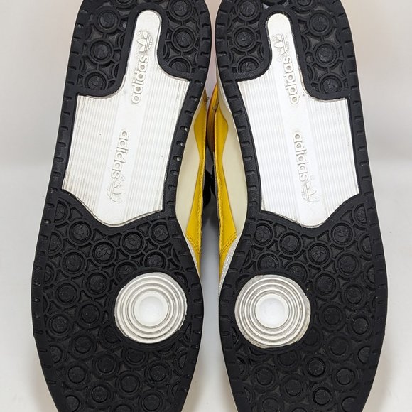 VERY RARE adidas x Jeremy Scott x Disney 2010 Mickey Mouse U43037 Size US11.5 - Picture 4 of 10